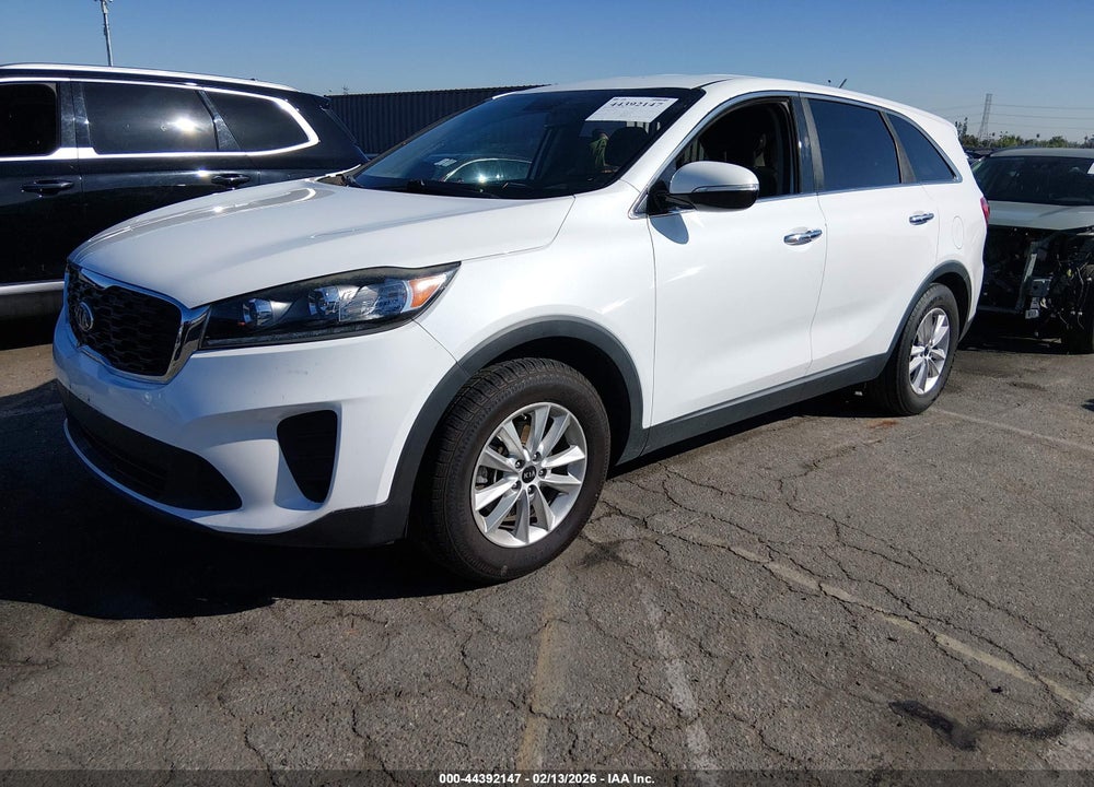 2019 KIA SORENTO 2.4L LX VIN: 5XYPG4A31KG576283
