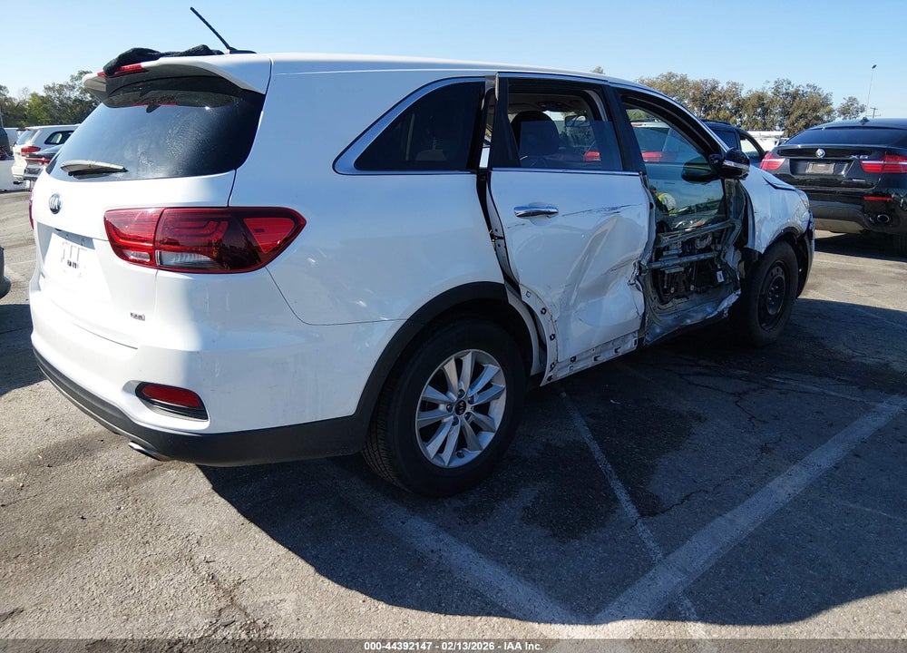 2019 KIA SORENTO 2.4L LX VIN: 5XYPG4A31KG576283