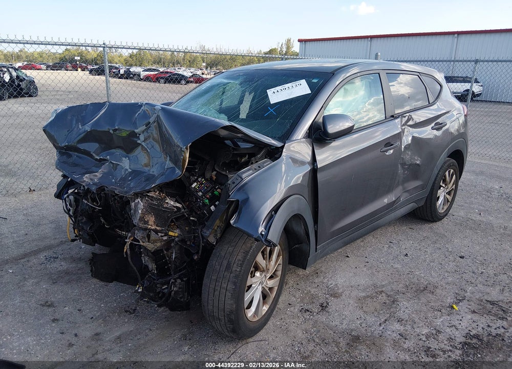 2021 HYUNDAI TUCSON SE VIN: KM8J23A42MU331187