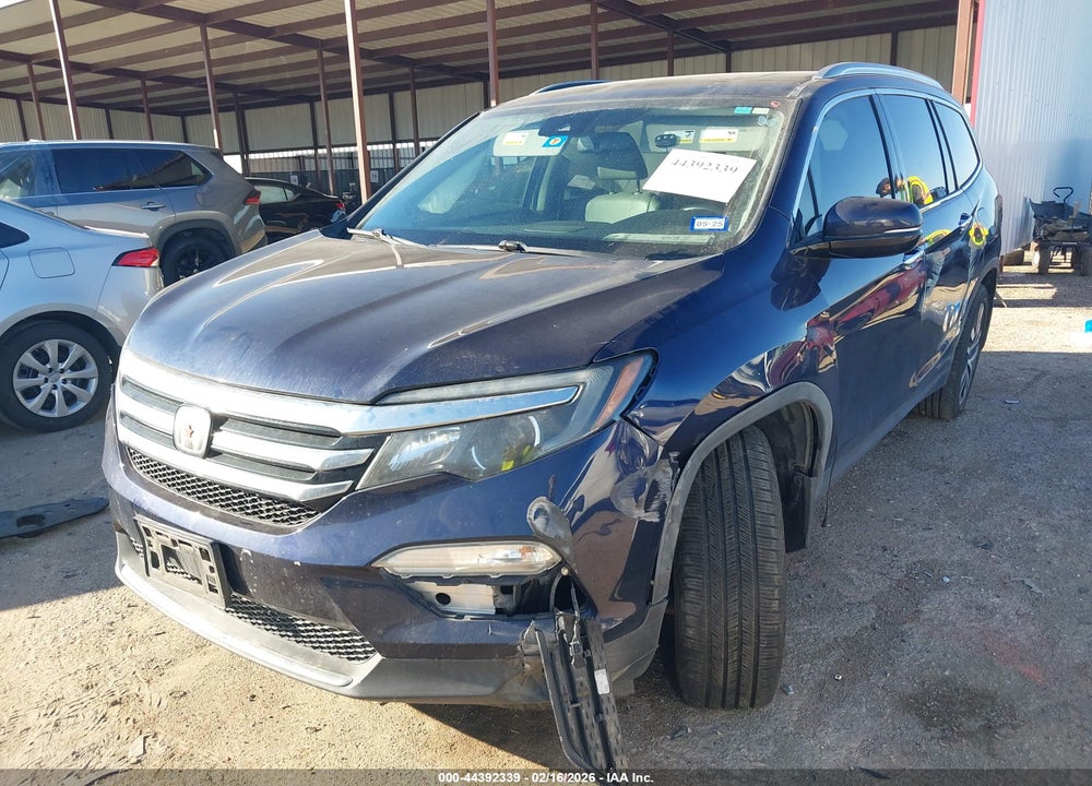 2018 HONDA PILOT TOURING VIN: 5FNYF6H92JB039182