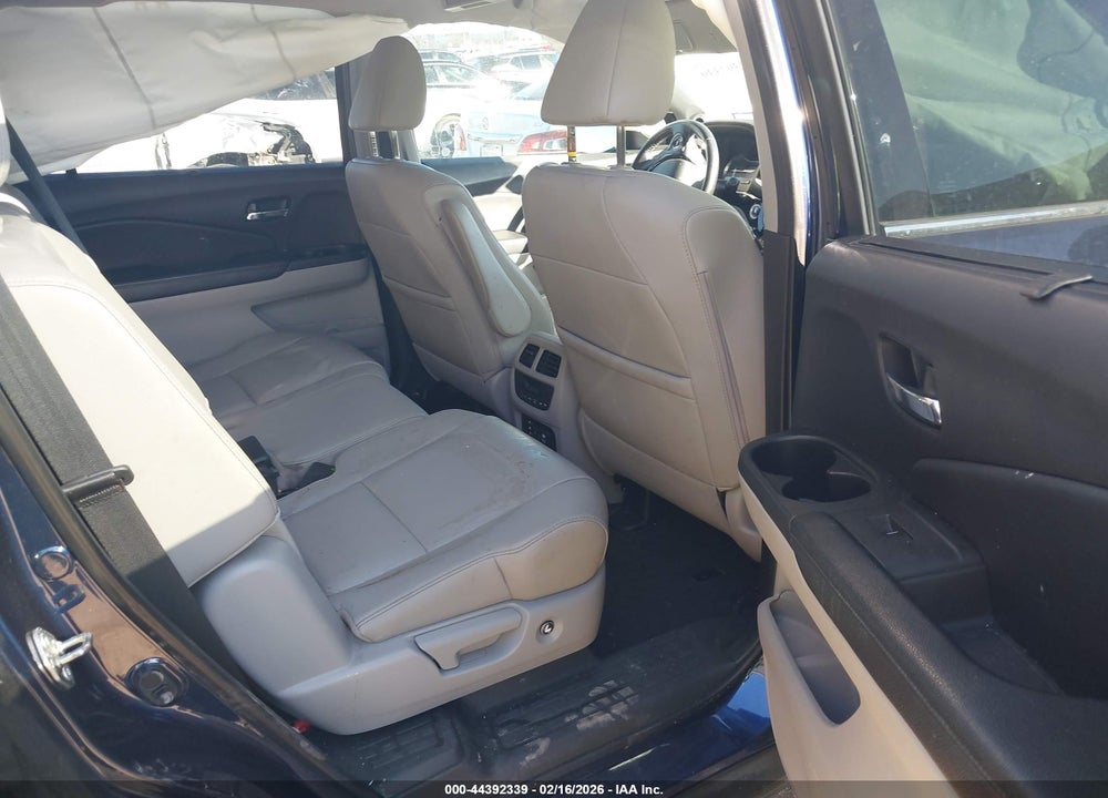 2018 HONDA PILOT TOURING VIN: 5FNYF6H92JB039182