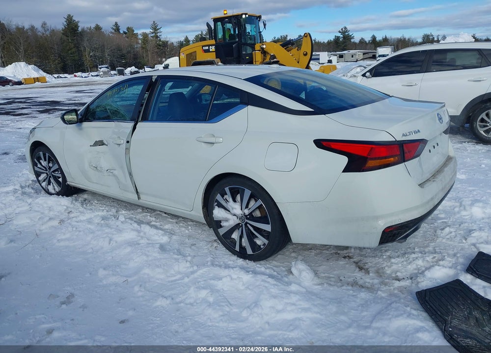 2022 NISSAN ALTIMA SR FWD VIN: 1N4BL4CV3NN307094