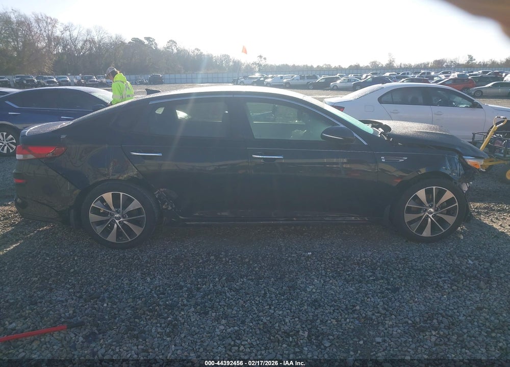 2019 KIA OPTIMA S VIN: 5XXGT4L31KG288258