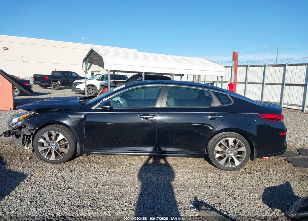 2019 KIA OPTIMA S VIN: 5XXGT4L31KG288258