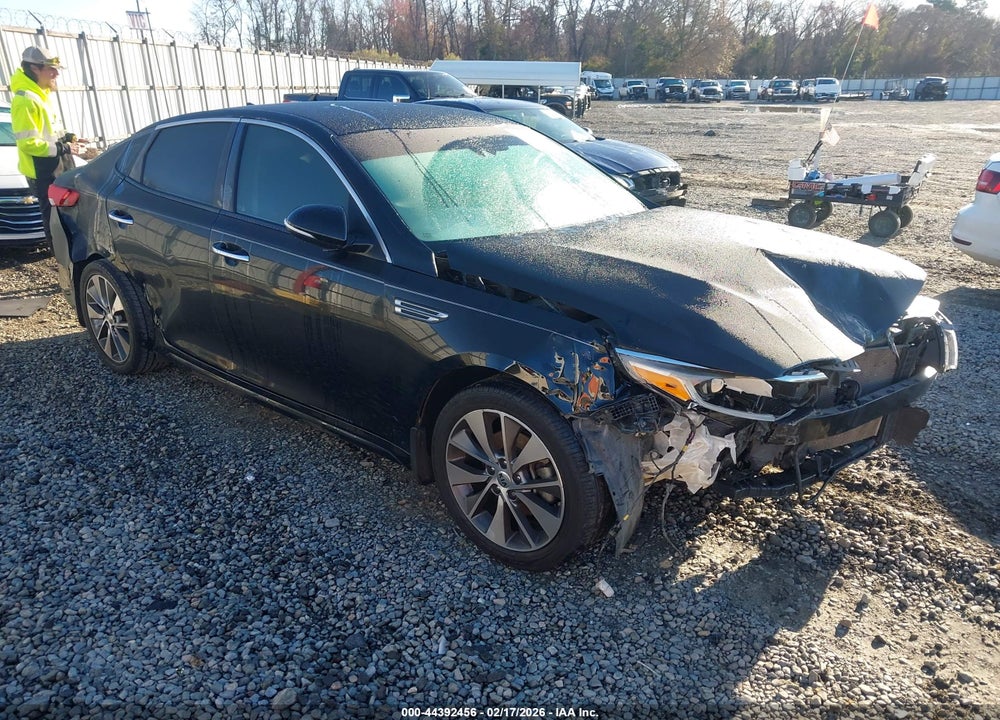 2019 KIA OPTIMA S VIN: 5XXGT4L31KG288258