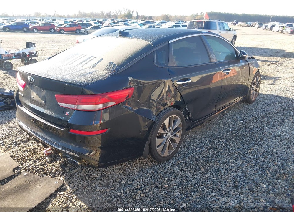 2019 KIA OPTIMA S VIN: 5XXGT4L31KG288258