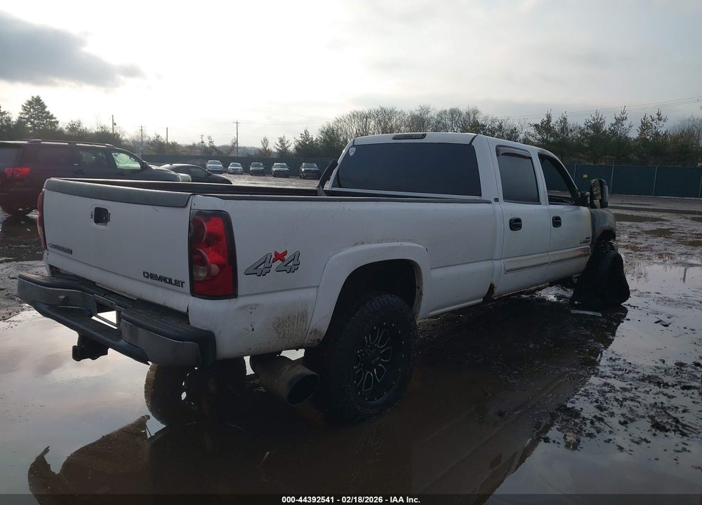 2005 CHEVROLET SILVERADO 2500HD LS VIN: 1GCHK23275F842277