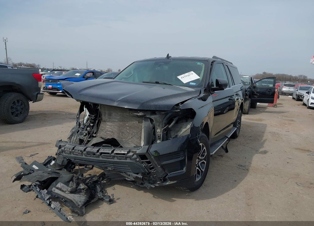 2023 FORD EXPEDITION XLT MAX VIN: 1FMJK1J81PEA14569