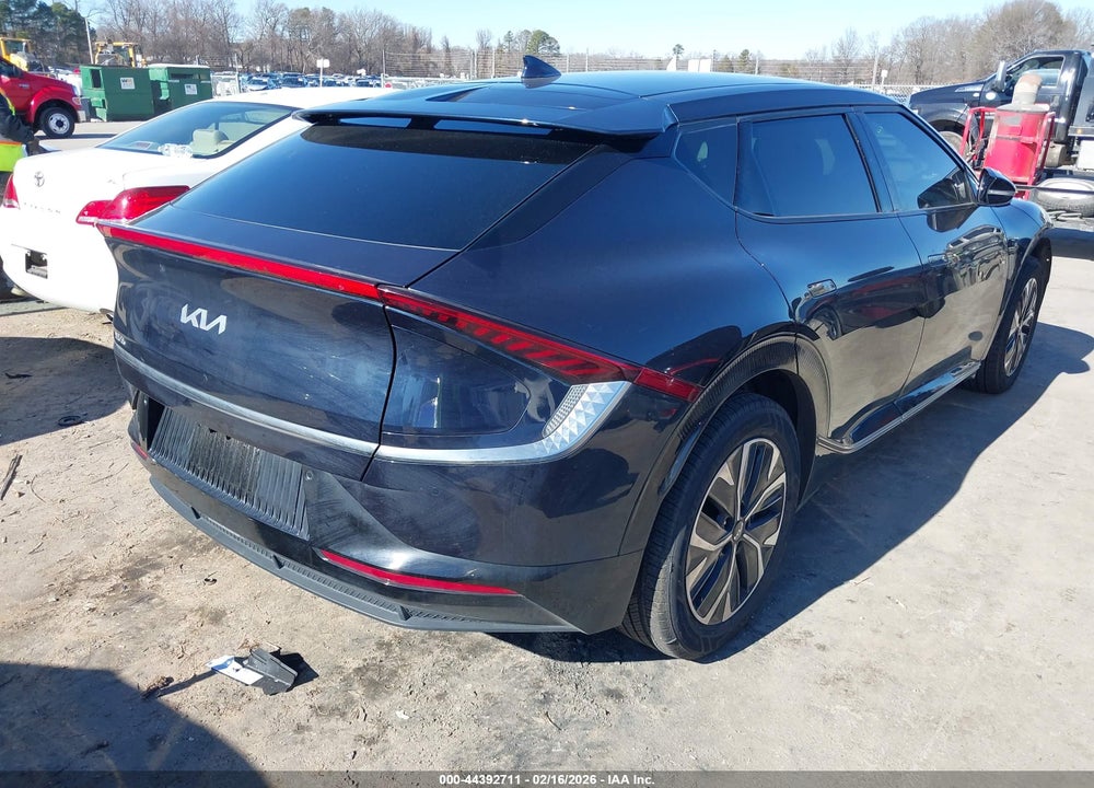 2023 KIA EV6 WIND VIN: KNDC34LA1P5111721