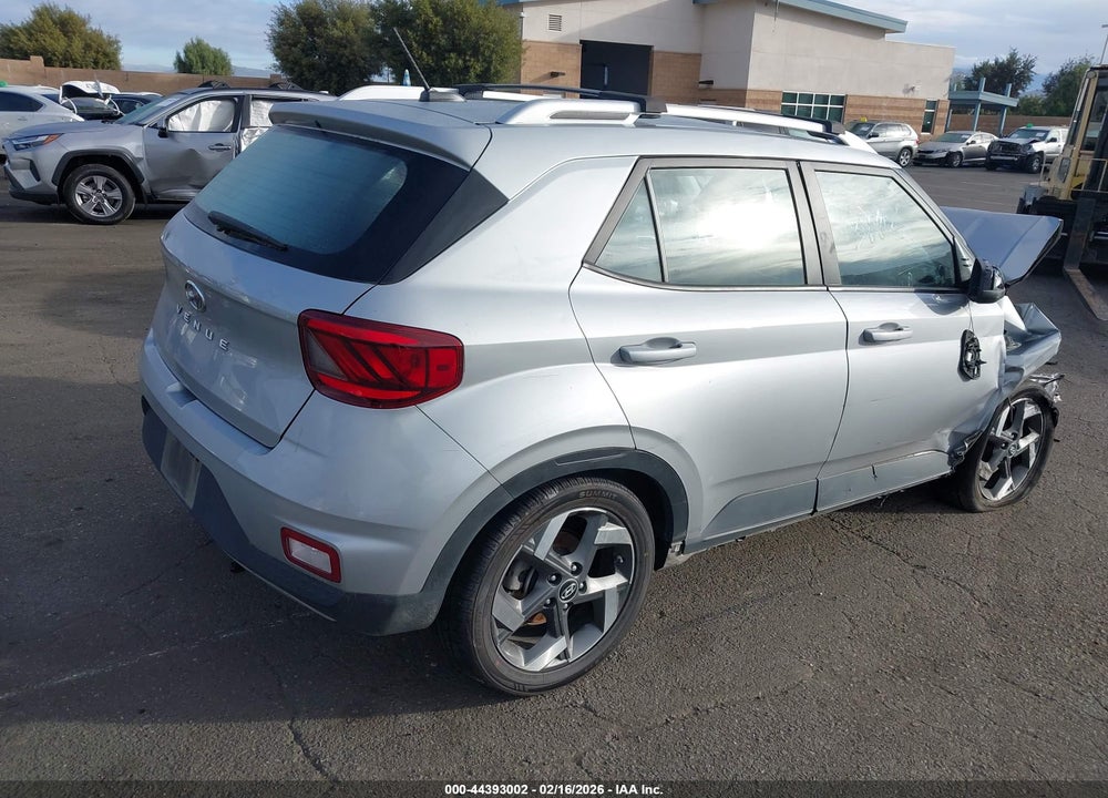 2023 HYUNDAI VENUE SEL VIN: KMHRC8A33PU220897