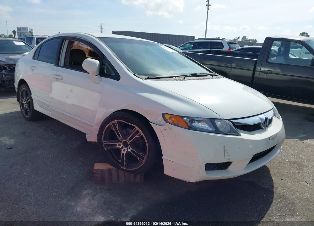 2010 HONDA CIVIC LX VIN: 19XFA1F5XAE074633