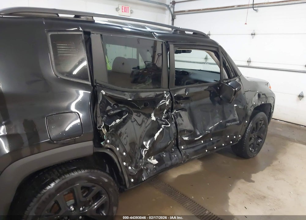 2017 JEEP RENEGADE ALTITUDE 4X4 VIN: ZACCJBBB0HPF94583