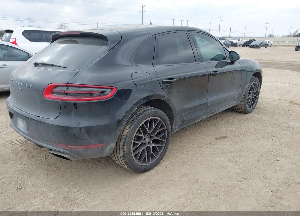 2018 PORSCHE MACAN VIN: WP1AA2A58JLB19159