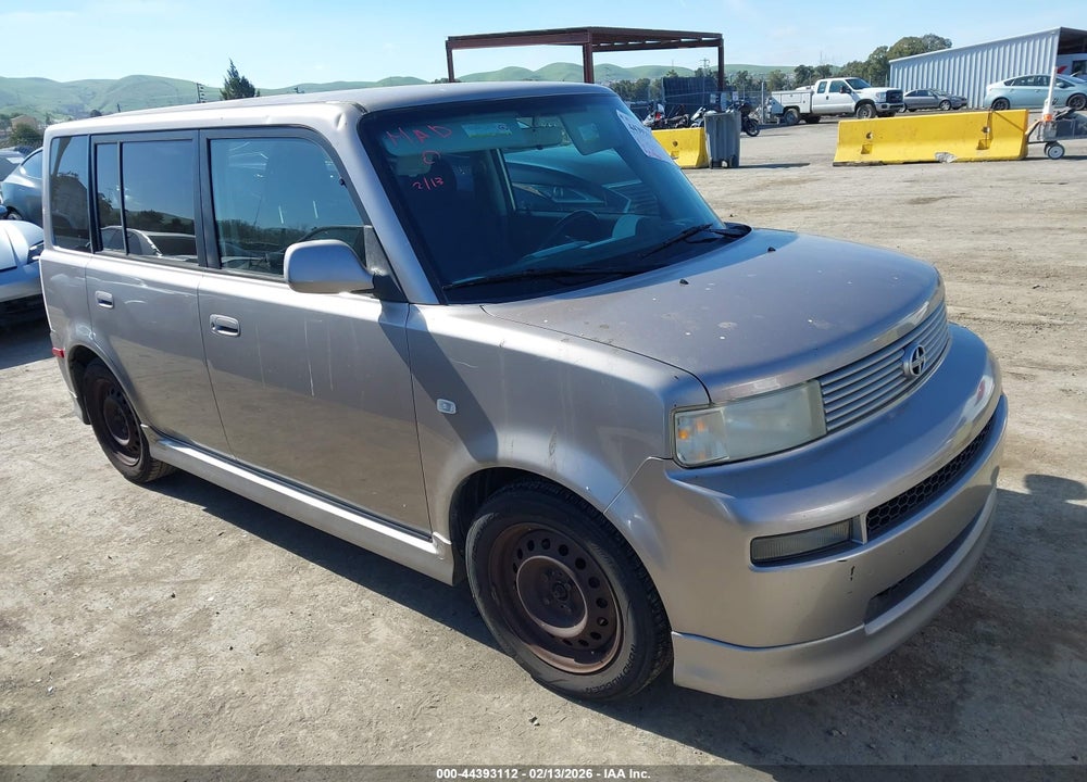 2005 SCION XB VIN: JTLKT334050183430