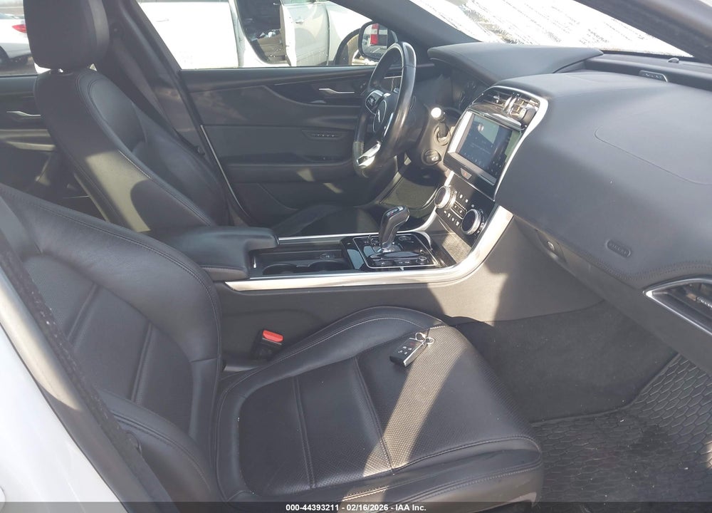 2020 JAGUAR XE S VIN: SAJAJ4FX5LCP63438