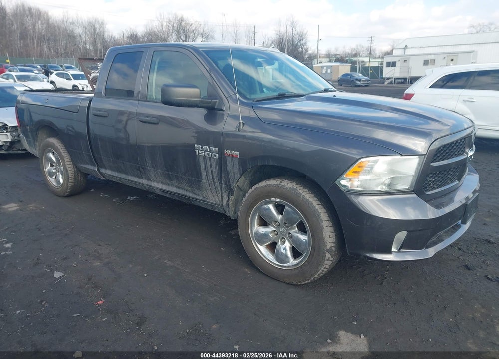 2017 RAM 1500 EXPRESS  4X4 6'4 BOX VIN: 1C6RR7FT3HS589768