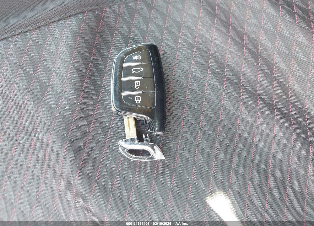 2015 HYUNDAI SONATA HYBRID VIN: KMHEC4A43FA137017