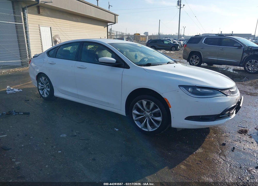 2016 CHRYSLER 200 S VIN: 1C3CCCBB2GN174349