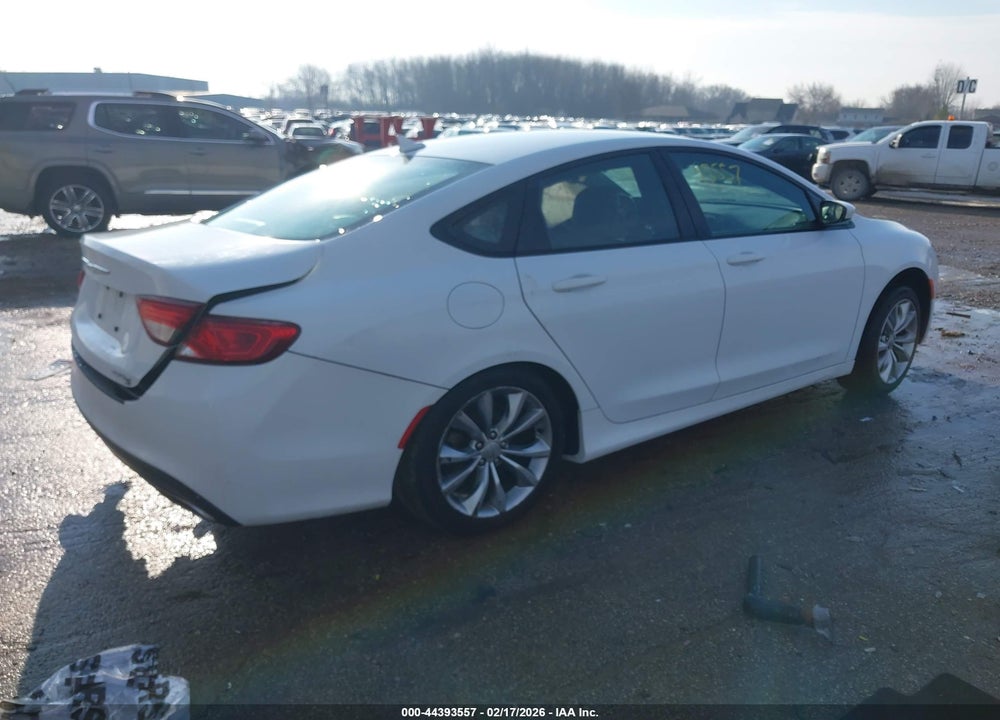 2016 CHRYSLER 200 S VIN: 1C3CCCBB2GN174349