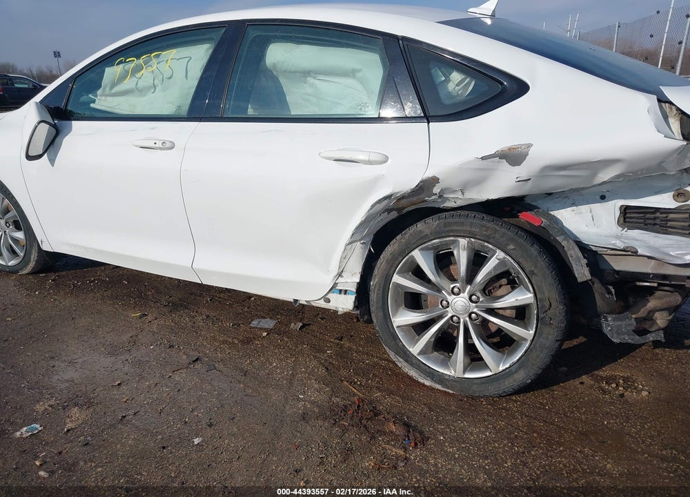 2016 CHRYSLER 200 S VIN: 1C3CCCBB2GN174349