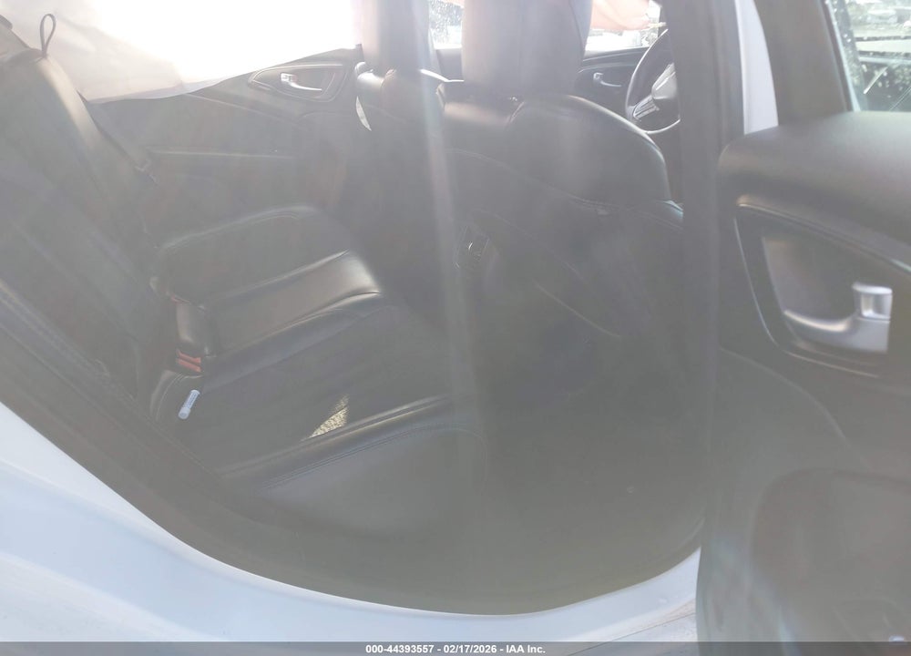 2016 CHRYSLER 200 S VIN: 1C3CCCBB2GN174349