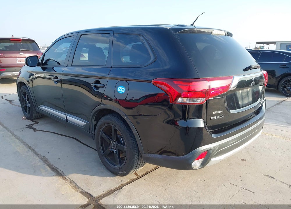 2016 MITSUBISHI OUTLANDER ES VIN: JA4AD2A38GZ050576
