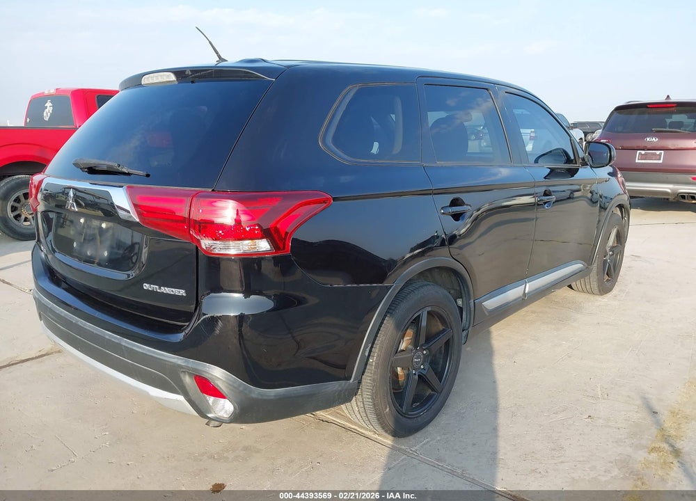 2016 MITSUBISHI OUTLANDER ES VIN: JA4AD2A38GZ050576