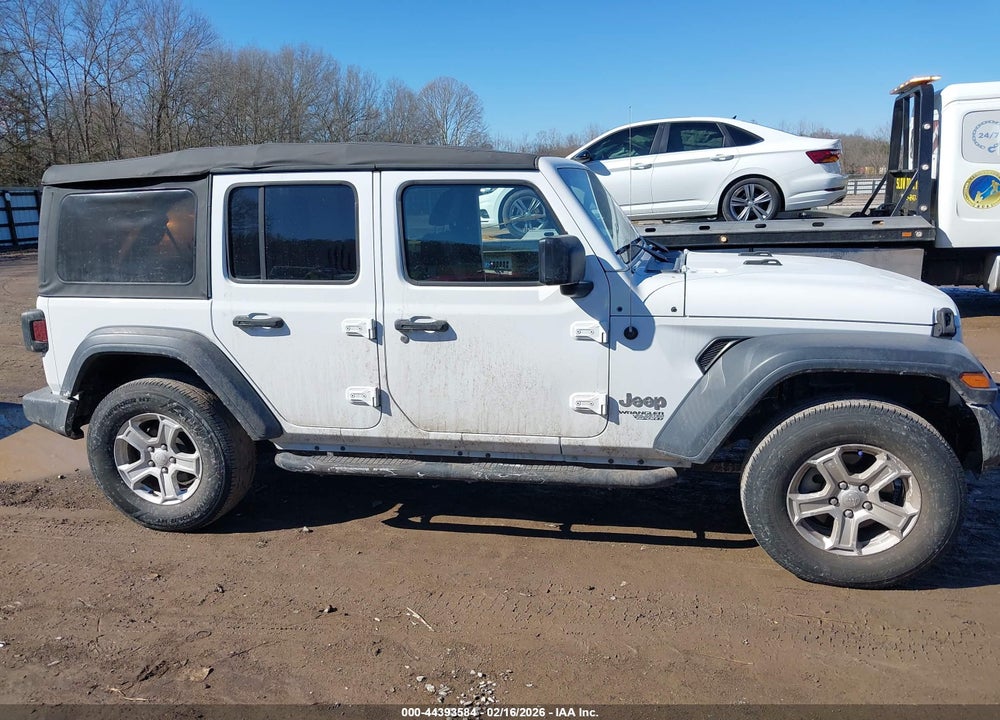 2018 JEEP WRANGLER UNLIMITED SPORT S 4X4 VIN: 1C4HJXDG7JW260278
