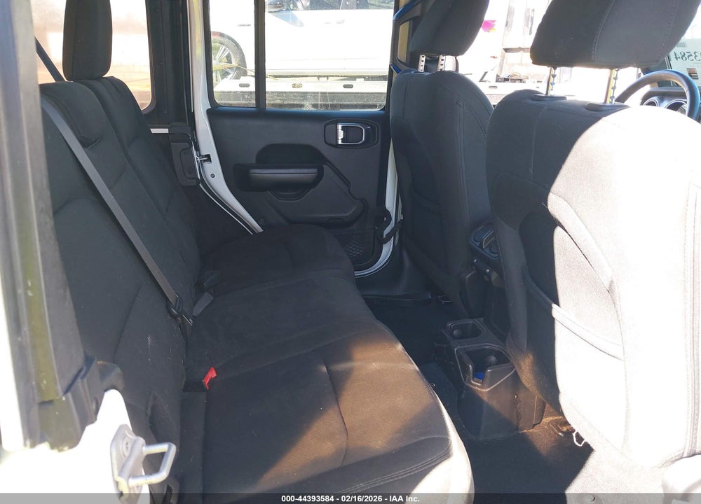 2018 JEEP WRANGLER UNLIMITED SPORT S 4X4 VIN: 1C4HJXDG7JW260278