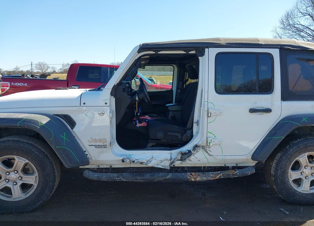 2018 JEEP WRANGLER UNLIMITED SPORT S 4X4 VIN: 1C4HJXDG7JW260278
