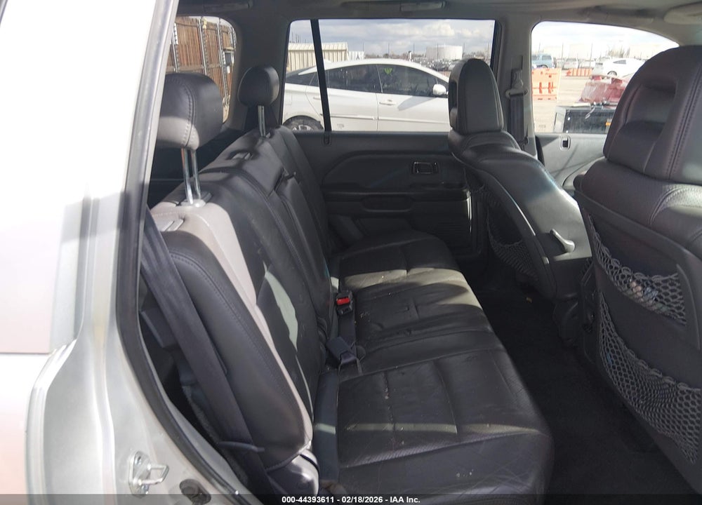 2005 HONDA PILOT EX-L VIN: 2HKYF18505H509538