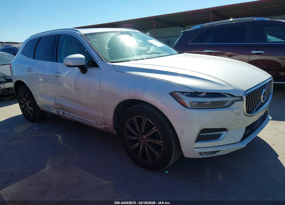 2018 VOLVO XC60 T5 INSCRIPTION VIN: YV4102RL6J1008156