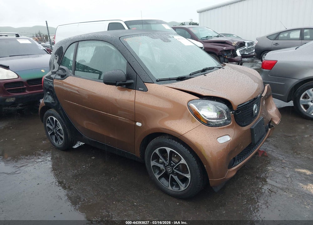 2017 SMART FORTWO ELECTRIC DRIVE PASSION VIN: WMEFJ9BA8HK214088