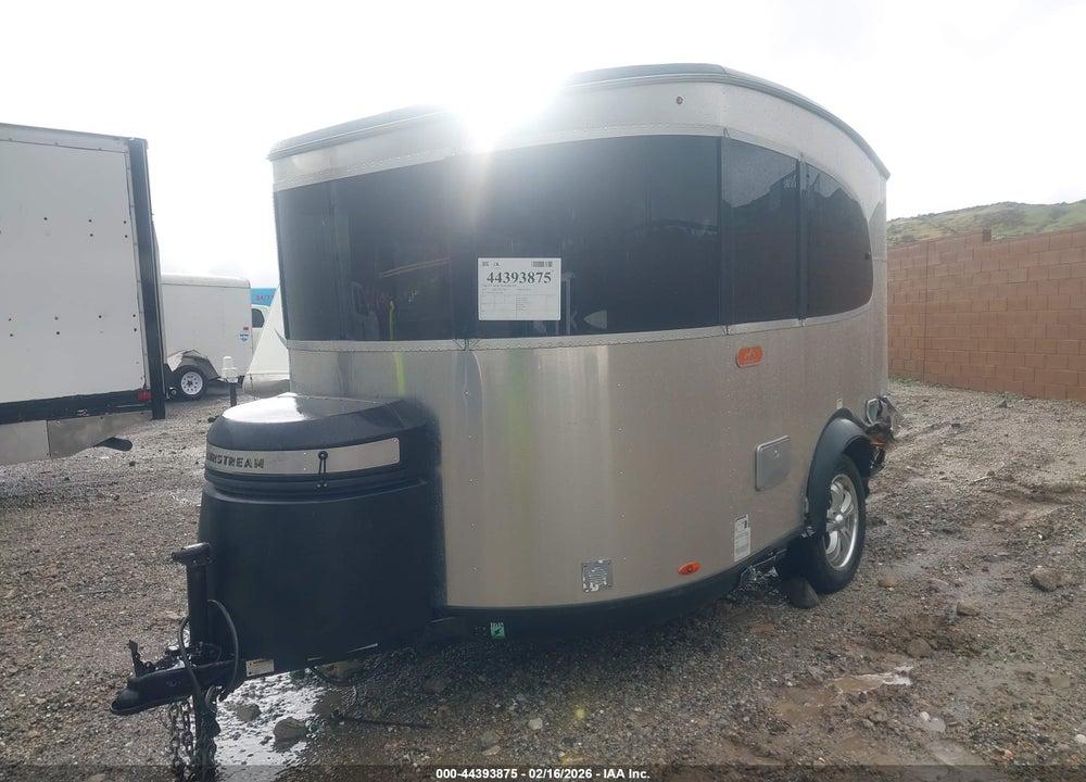 2019 AIRSTREAM BASE CAMP VIN: 1SMG4DC18JJ203807