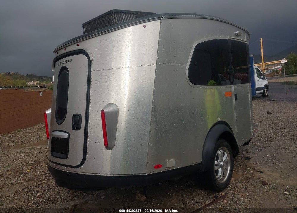 2019 AIRSTREAM BASE CAMP VIN: 1SMG4DC18JJ203807