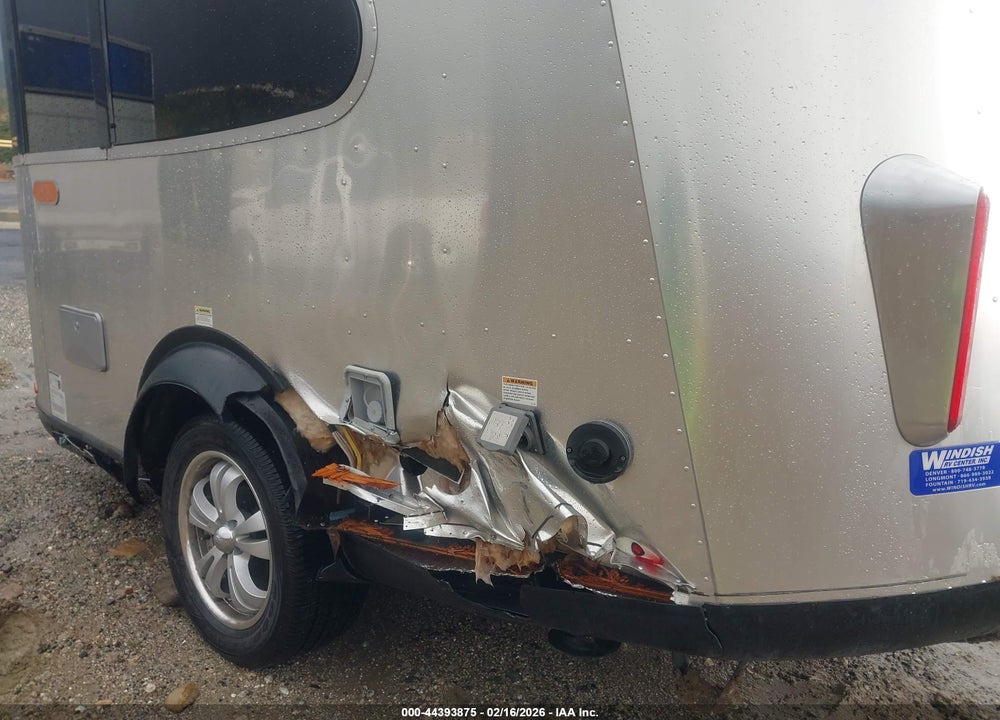 2019 AIRSTREAM BASE CAMP VIN: 1SMG4DC18JJ203807