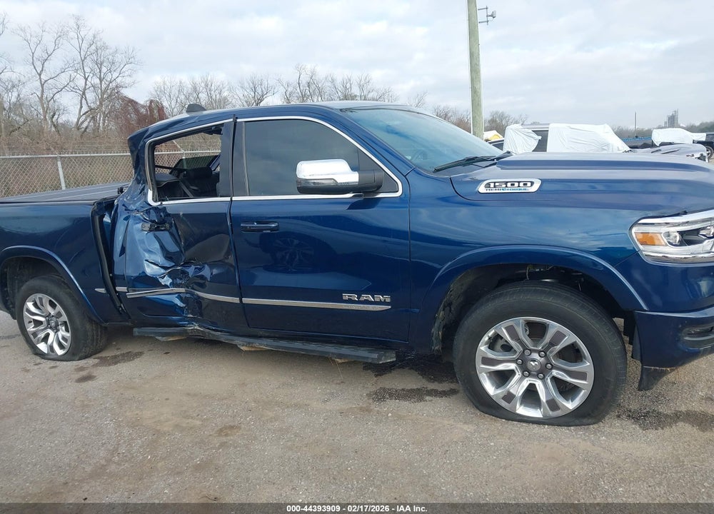 2023 RAM 1500 LIMITED  4X4 5'7 BOX VIN: 1C6SRFHT7PN597894