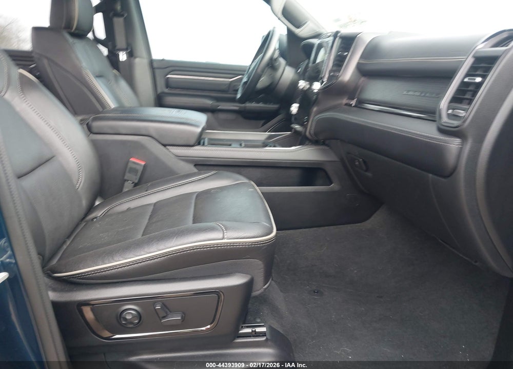 2023 RAM 1500 LIMITED  4X4 5'7 BOX VIN: 1C6SRFHT7PN597894