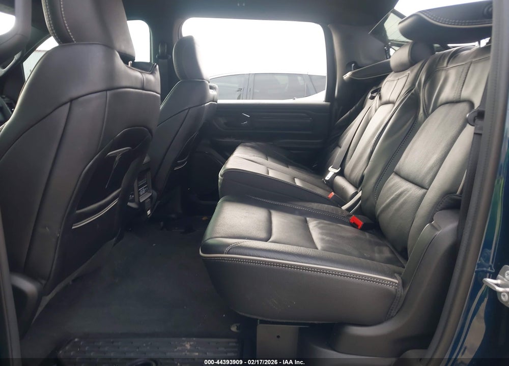 2023 RAM 1500 LIMITED  4X4 5'7 BOX VIN: 1C6SRFHT7PN597894