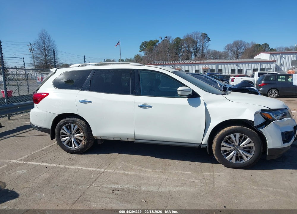 2020 NISSAN PATHFINDER S 2WD VIN: 5N1DR2AN5LC584262