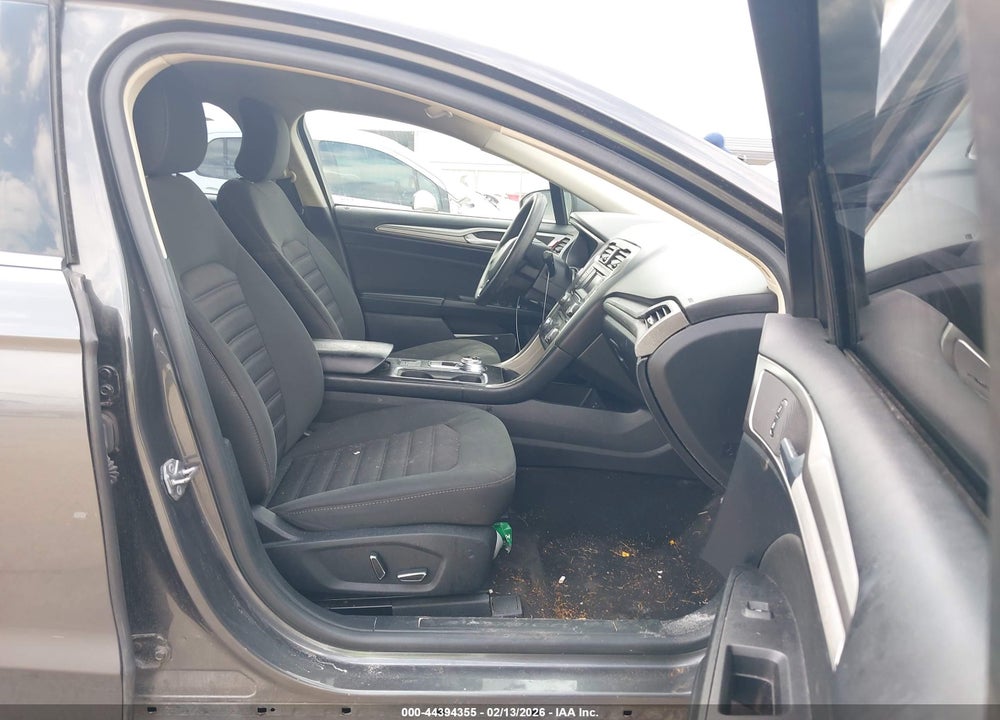 2018 FORD FUSION SE VIN: 3FA6P0H77JR221173