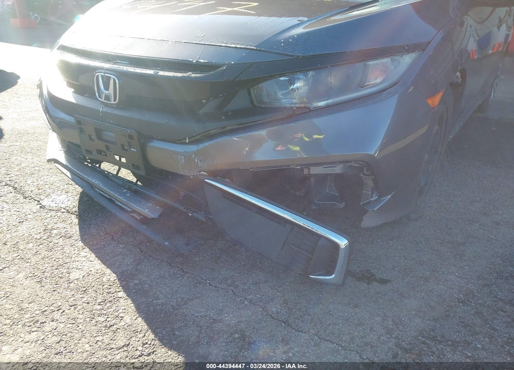 2019 HONDA CIVIC LX VIN: 2HGFC2F67KH580517