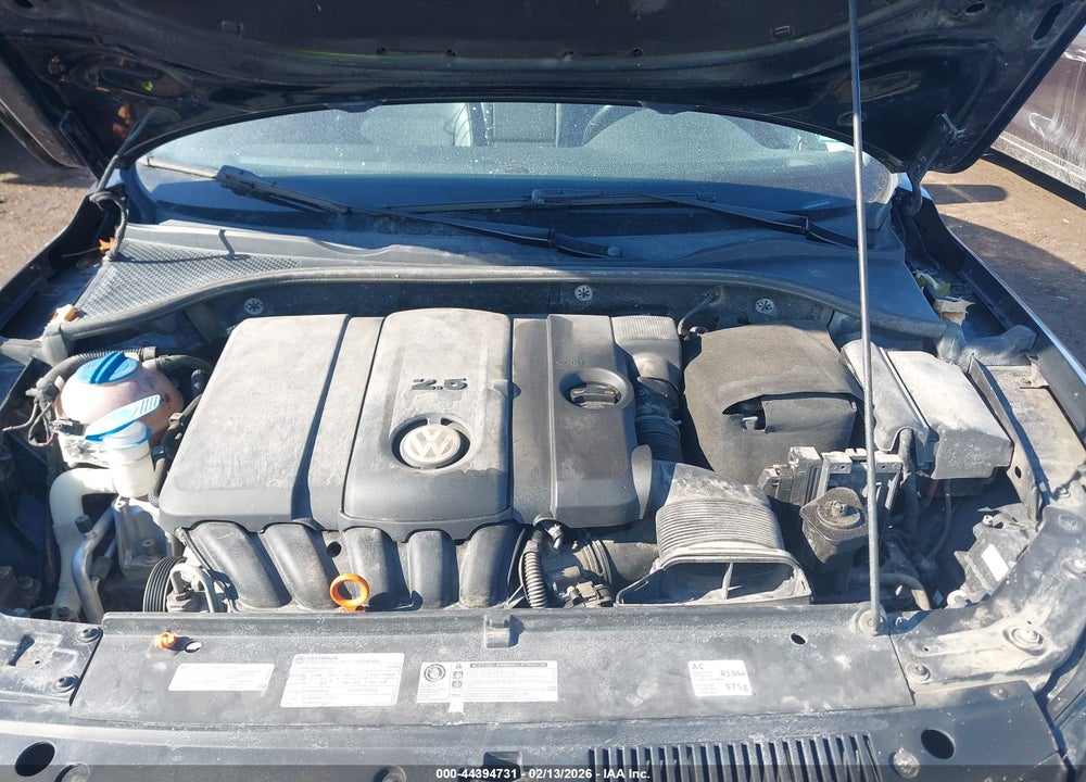 2013 VOLKSWAGEN PASSAT 2.5L SE VIN: 1VWBH7A30DC081425
