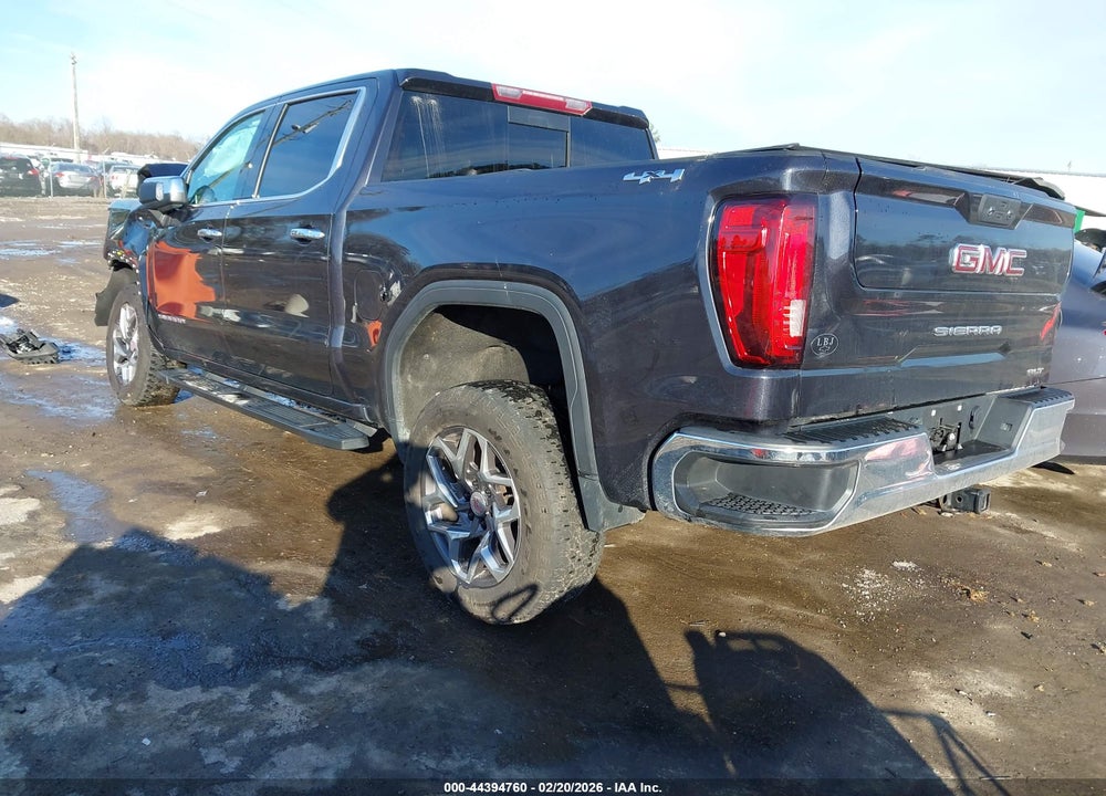 2022 GMC SIERRA 1500 4WD  SHORT BOX SLT VIN: 1GTUUDED1NZ633540