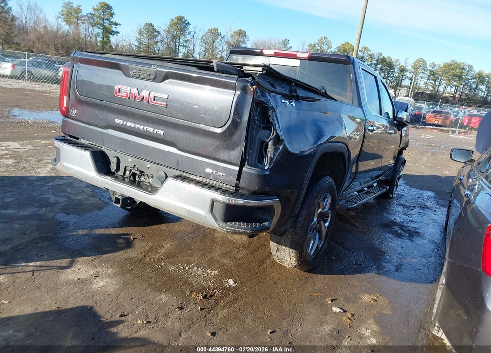 2022 GMC SIERRA 1500 4WD  SHORT BOX SLT VIN: 1GTUUDED1NZ633540