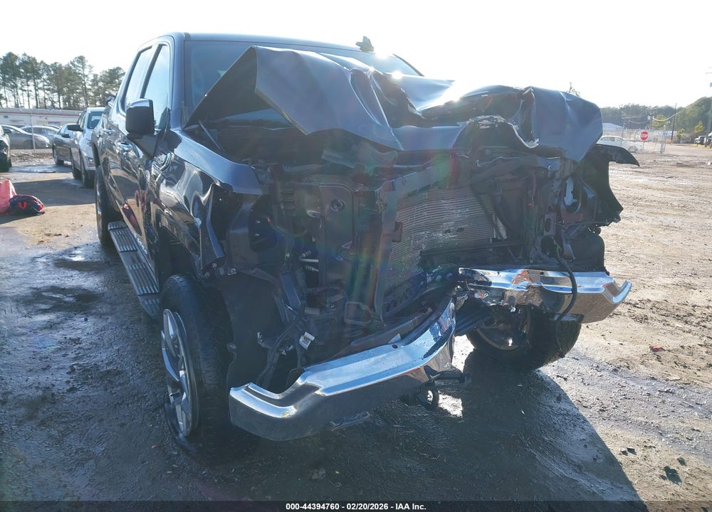 2022 GMC SIERRA 1500 4WD  SHORT BOX SLT VIN: 1GTUUDED1NZ633540
