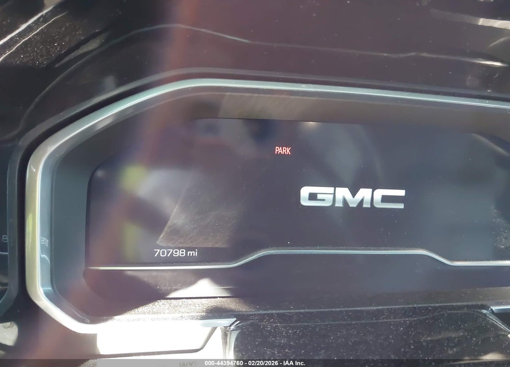 2022 GMC SIERRA 1500 4WD  SHORT BOX SLT VIN: 1GTUUDED1NZ633540
