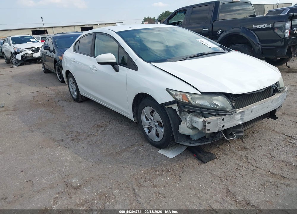 2014 HONDA CIVIC LX VIN: 19XFB2F58EE039582