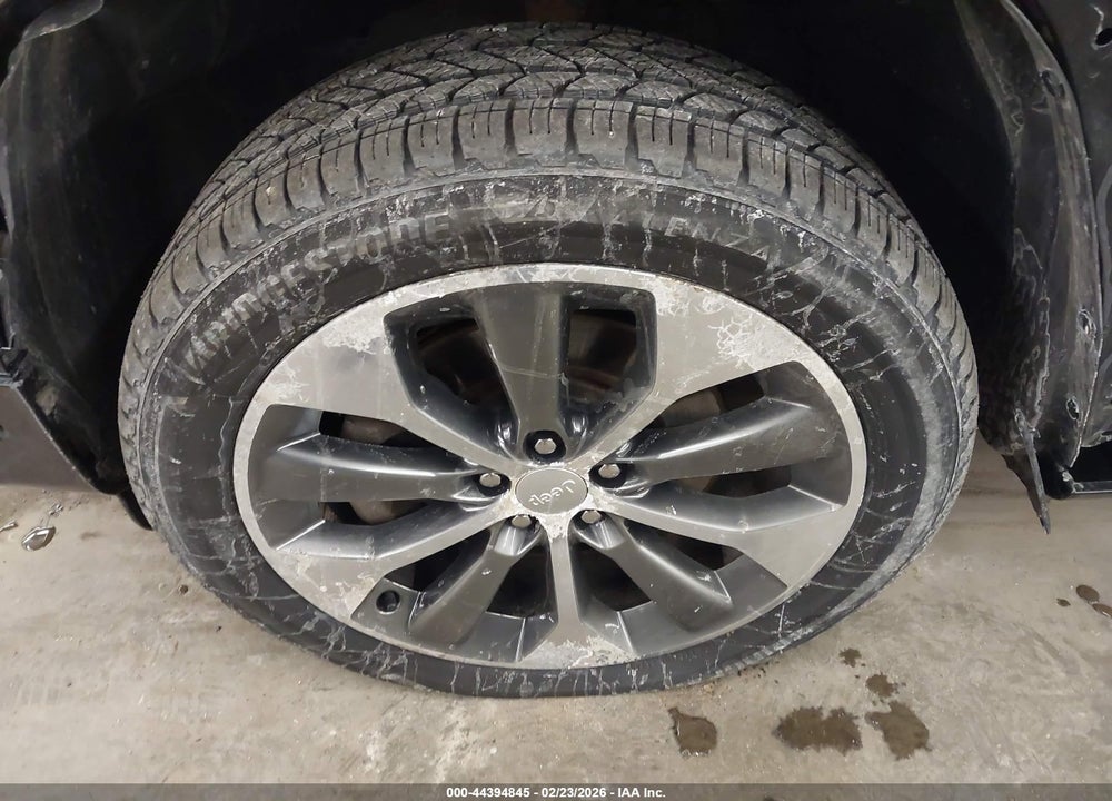 2019 JEEP CHEROKEE OVERLAND 4X4 VIN: 1C4PJMJN5KD173957