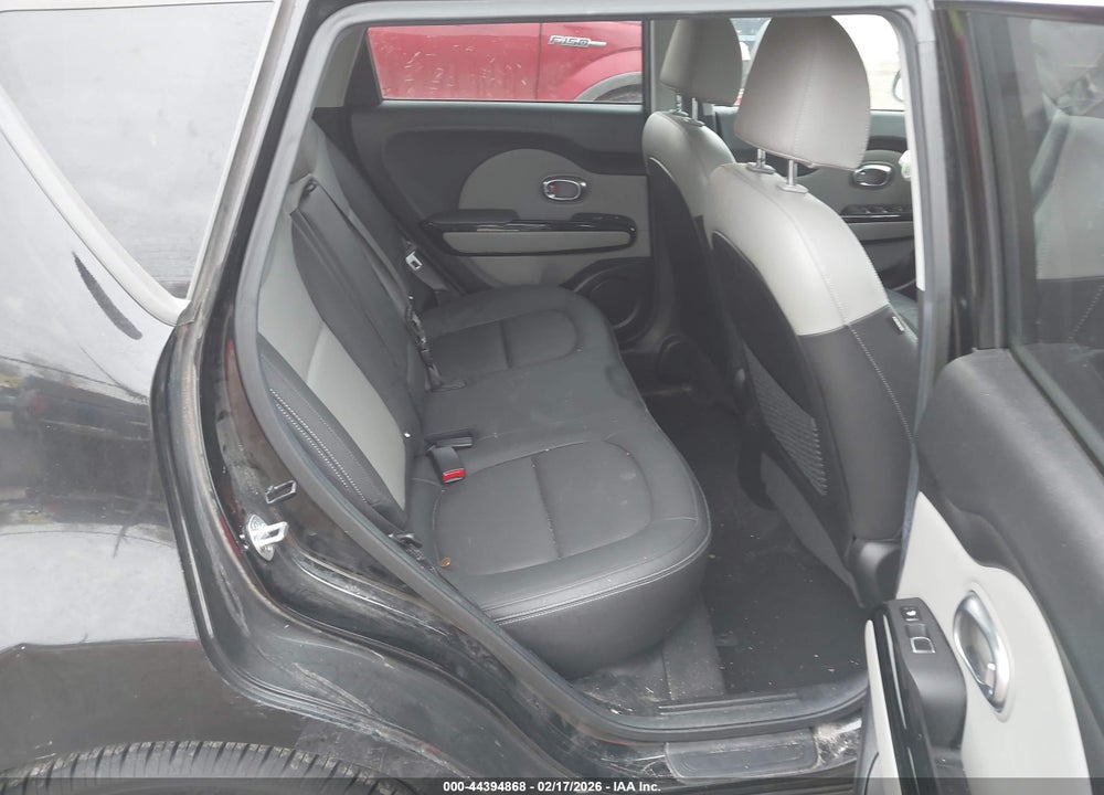 2017 KIA SOUL + VIN: KNDJP3A53H7493252